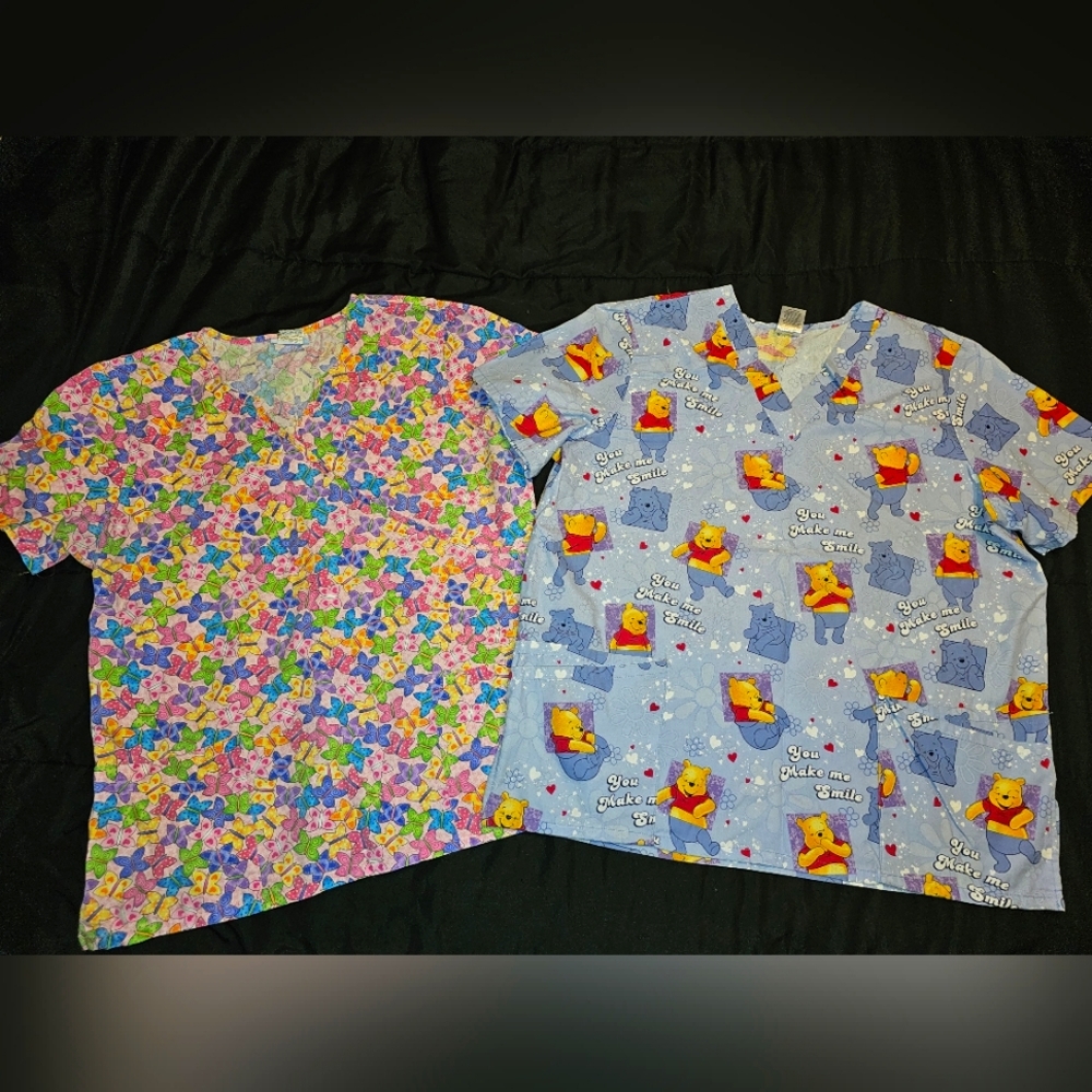 4 Ladies Medical Scrub Tops - Picture 2 of 3
